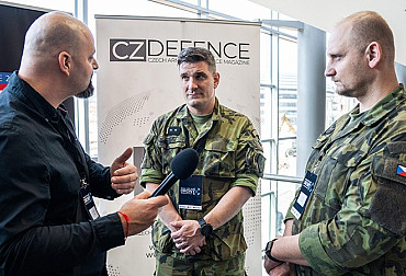 Pplk. Peterek a pplk. Knapek: Klíčem k udržení tempa je modularita, otevřenost a rychlé testování technologií