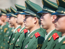 Čína ukazuje sílu, Visegrád se láme: Co odhalila vojenská přehlídka v Pekingu