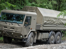 Kopřivnická automobilka Tatra Trucks během roku 2025 navýšila výrobní výkon a zároveň jí vzrostly tržby