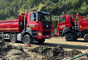 CSG daruje hasičům vozidla Tatra za více než 102 milionů na pomoc při povodních