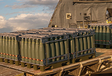 Zlom v Berlíně: Proč Německo zastavuje vývoz zbraní do Izraele a kam to posouvá Evropu