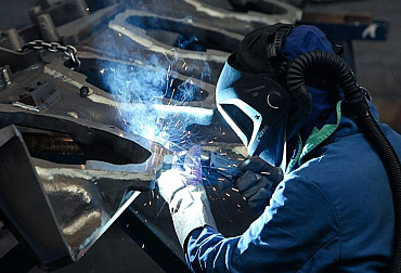 VOP CZ získal oprávnění ke svařování obrněných vozidel německé výroby od Bundeswehru