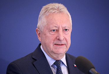 Koncepce výstavby AČR 2040 má být realistická a udržitelná. Modernizace pokračuje, řekl ministr Zůna ve Sněmovně