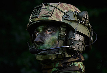 Náhlavní souprava MESIT M20A: komunikace bez kompromisů díky aktivnímu potlačení hluku