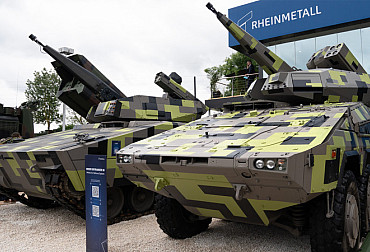 Střední i těžká brigáda AČR potřebuje mobilní systémy obrany proti dronům. Možných řešení je několik