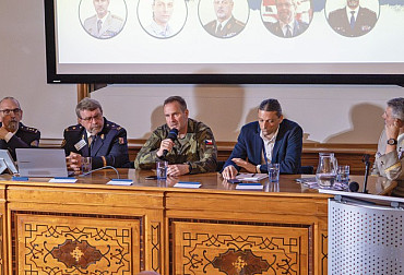 Bezpečnost není jen věcí armády: Plzeňská konference otevřela zásadní debatu o odolnosti společnosti