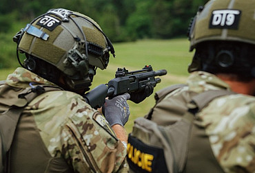 Střelecká soutěž náčelníka Vojenské policie poprvé získala nadnárodní rozměr